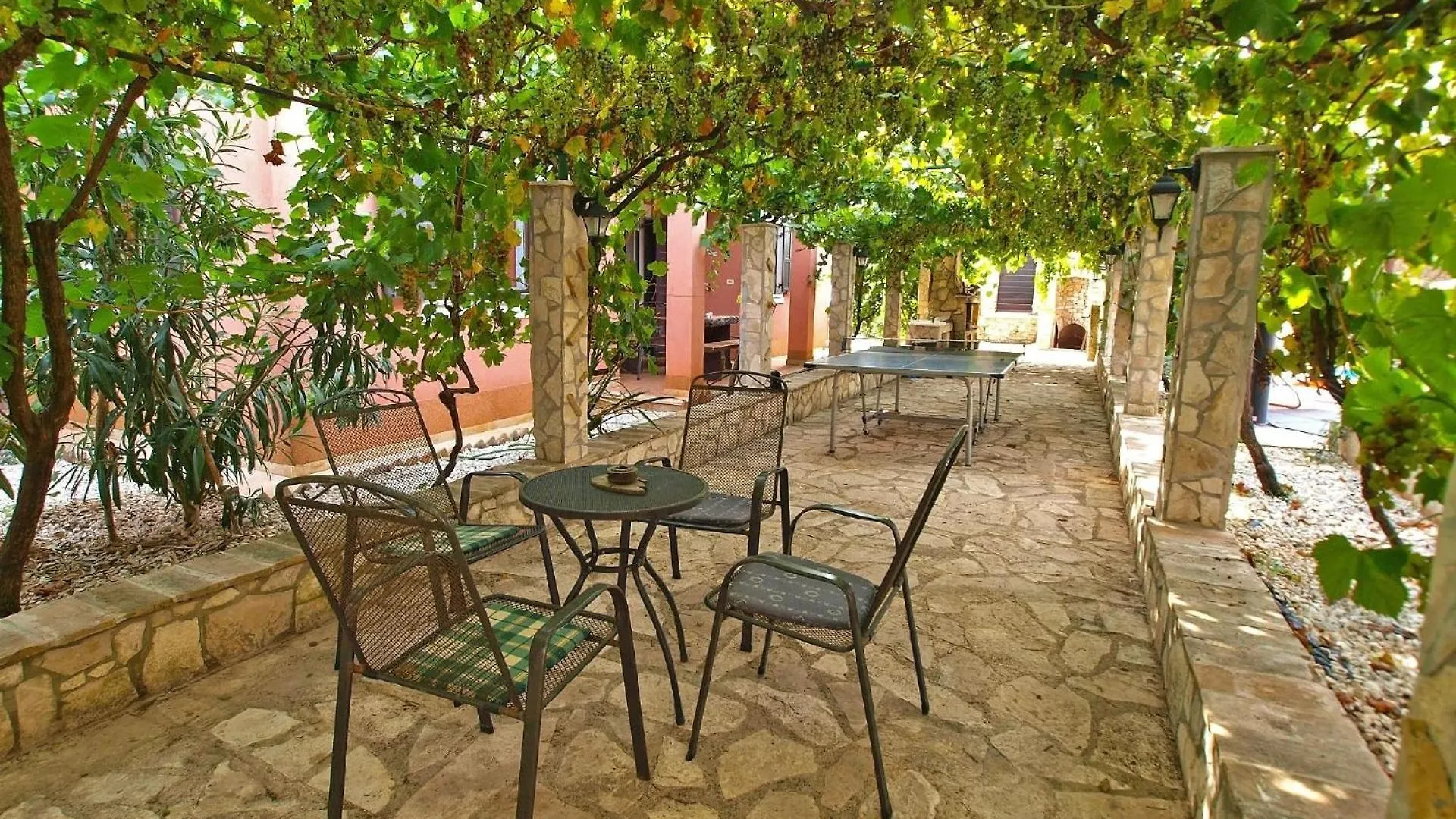 Ferienhaus Mit Privatpool Fuer 16 Personen Ca 245 Qm In Pula-Fondole, Istrien Istrische Riviera Stinjan Croatia