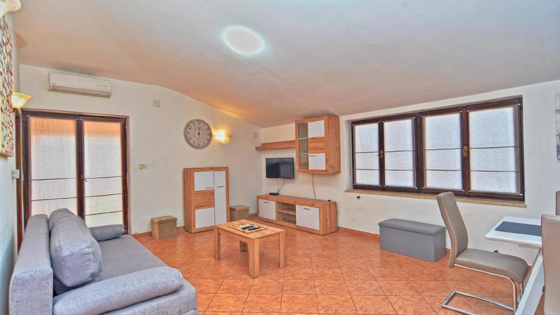 Holiday home Ferienhaus Mit Privatpool Fuer 16 Personen Ca 245 Qm In Pula-Fondole, Istrien Istrische Riviera Stinjan Croatia