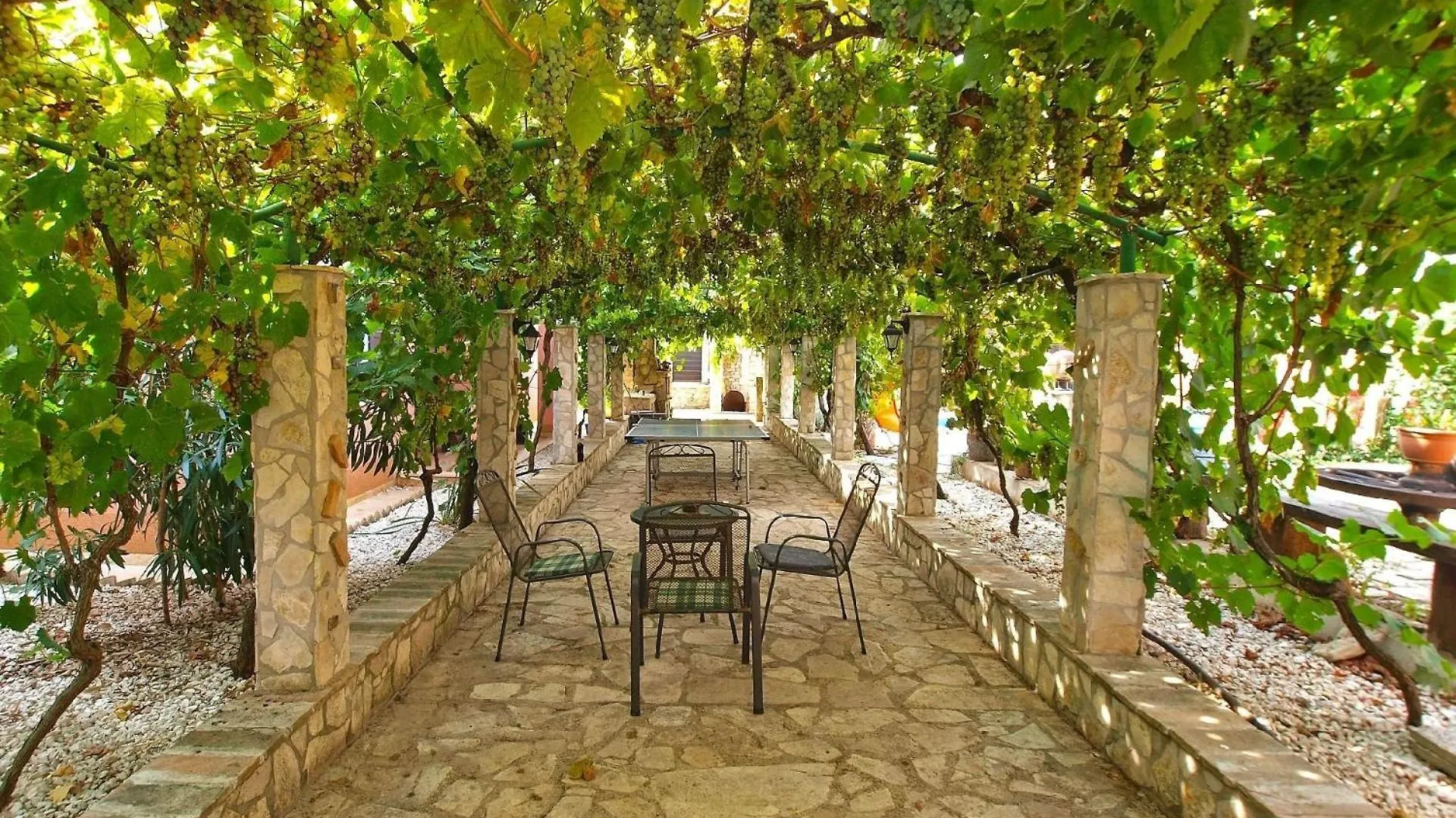 Ferienhaus Mit Privatpool Fuer 16 Personen Ca 245 Qm In Pula-Fondole, Istrien Istrische Riviera Stinjan